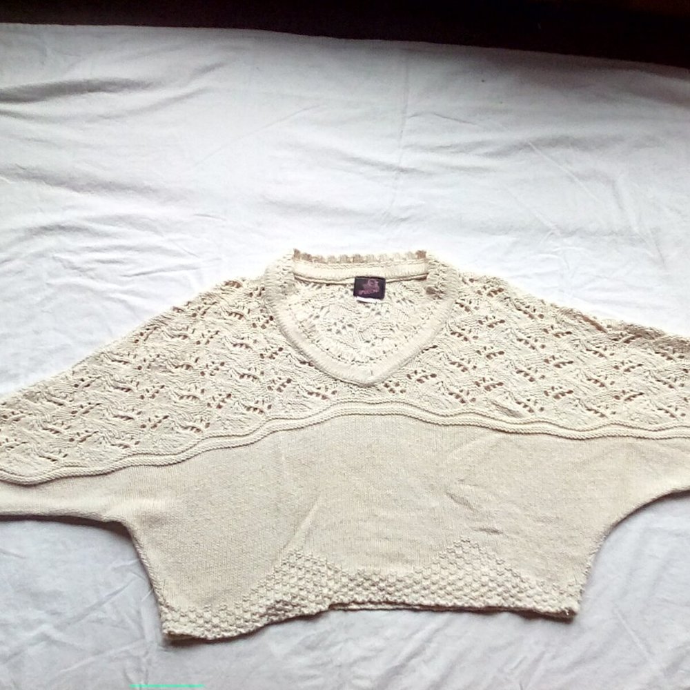 Knit Crop Top Cream Colored Sweater - 3/4 length sleeves, S/M